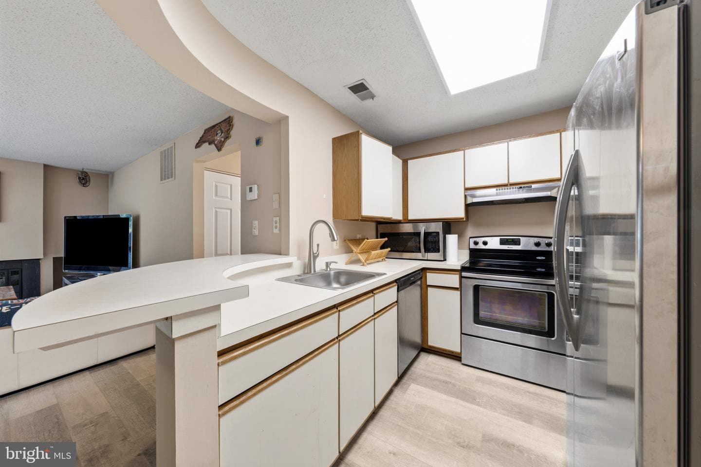 1904 Villaridge Drive photo 12