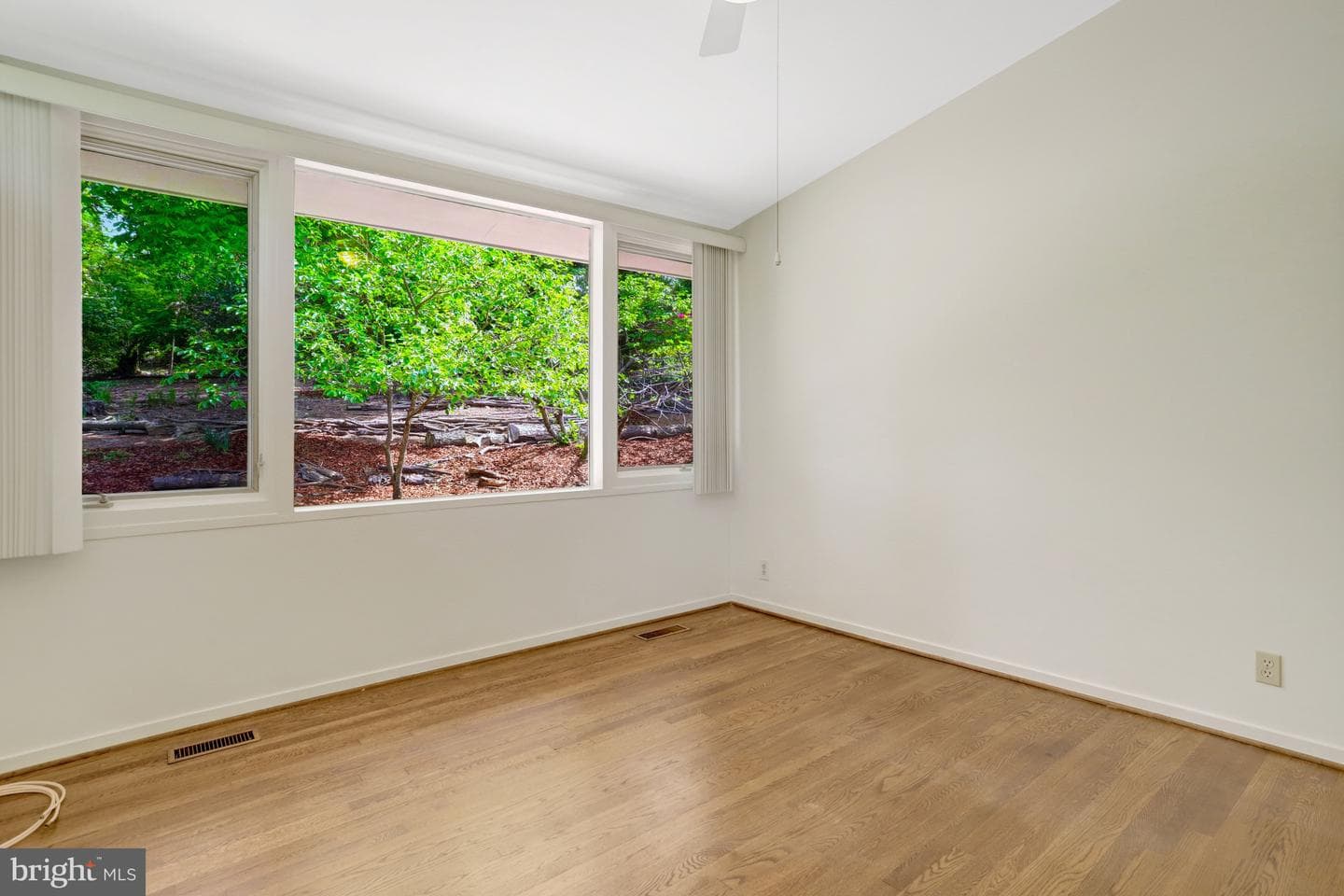 7413 Rebecca Drive photo 22