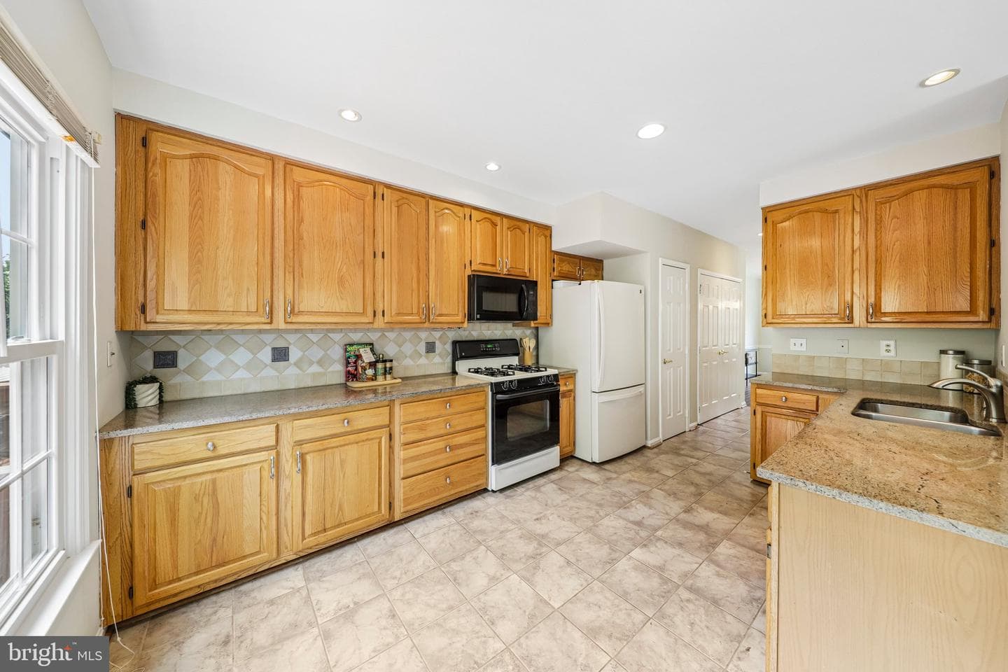 7001 Fieldhurst Court photo 12