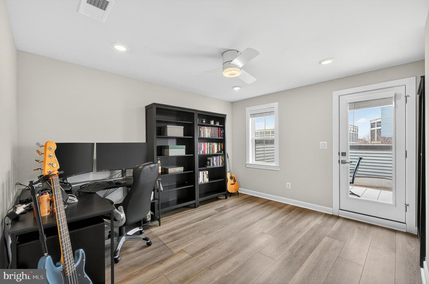 13010 Hattontown Square photo 40