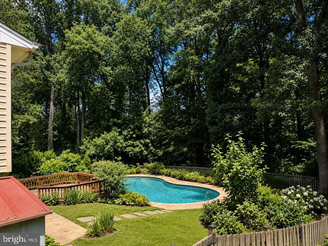 10828 Broadwater Drive photo 2