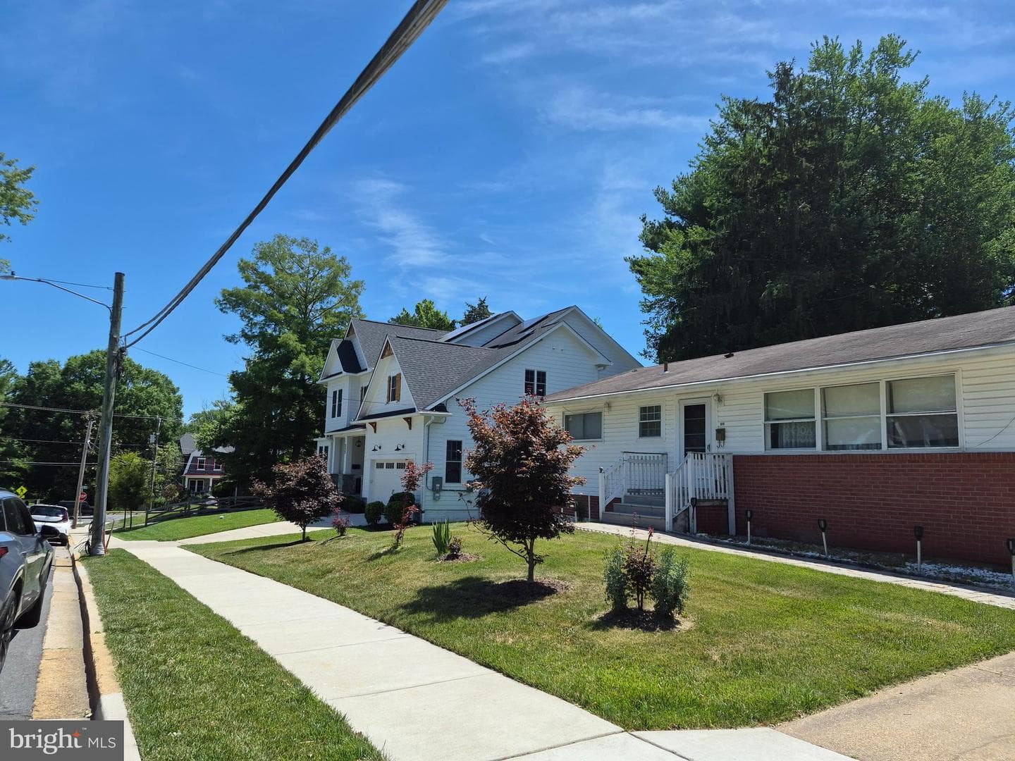 313 Locust Street SE photo 1