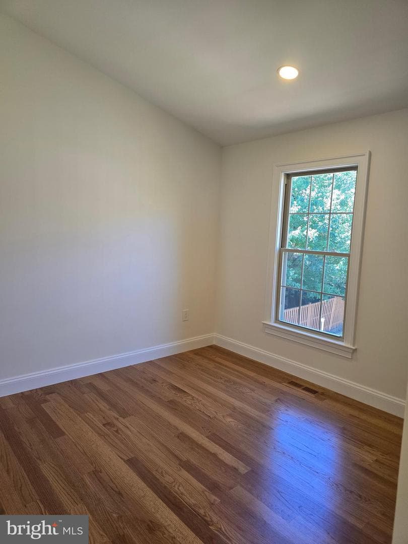 2106 Bobbyber Drive photo 12