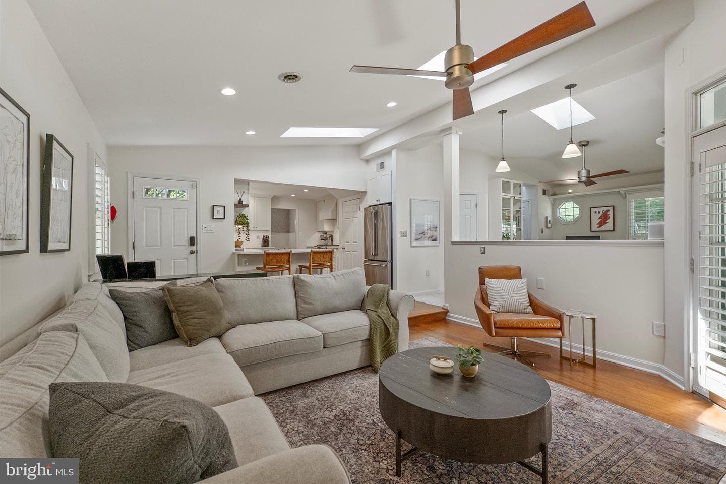 2915 Marshall Street photo 14