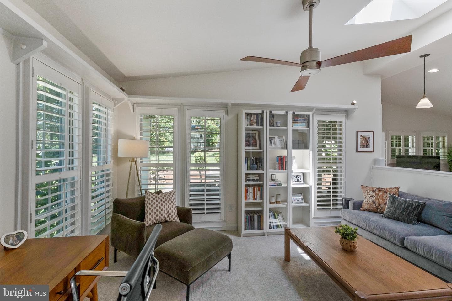 2915 Marshall Street photo 18
