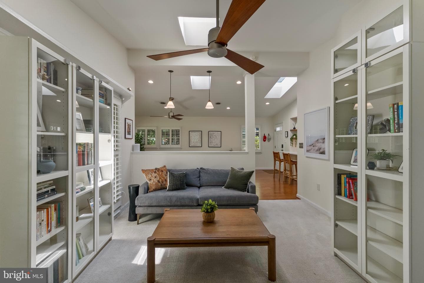 2915 Marshall Street photo 19