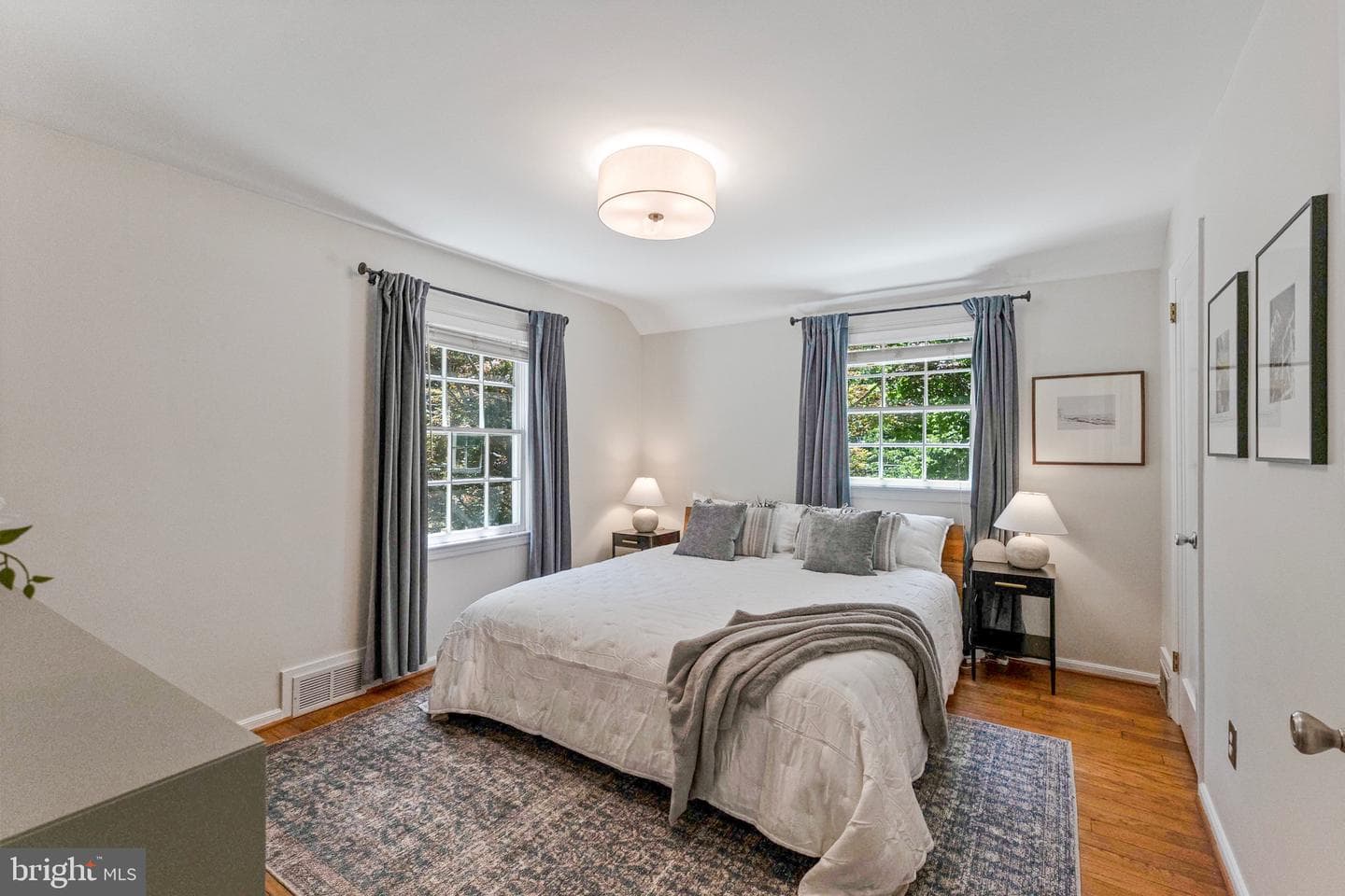 2915 Marshall Street photo 23