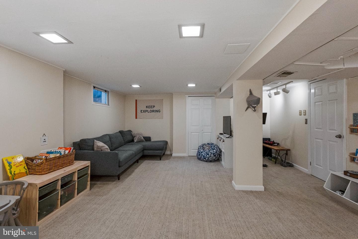 2915 Marshall Street photo 28