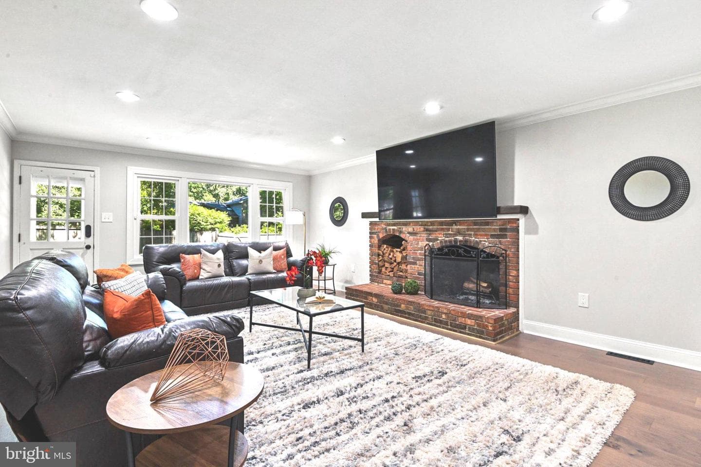 1715 Fox Run Court photo 22