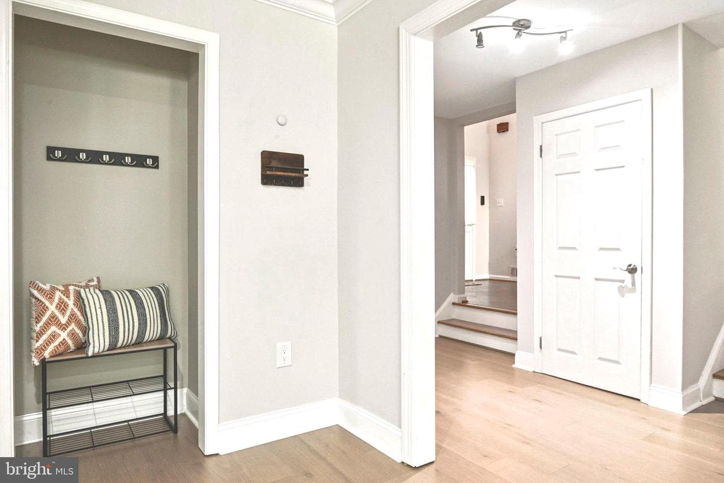 1715 Fox Run Court photo 24