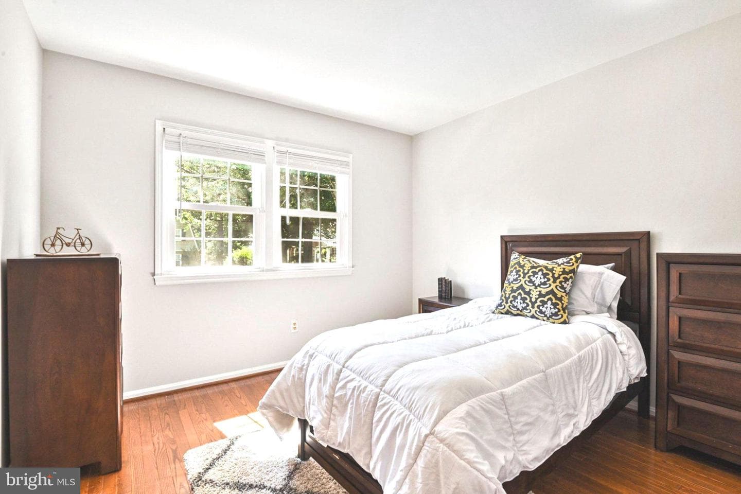 1715 Fox Run Court photo 33