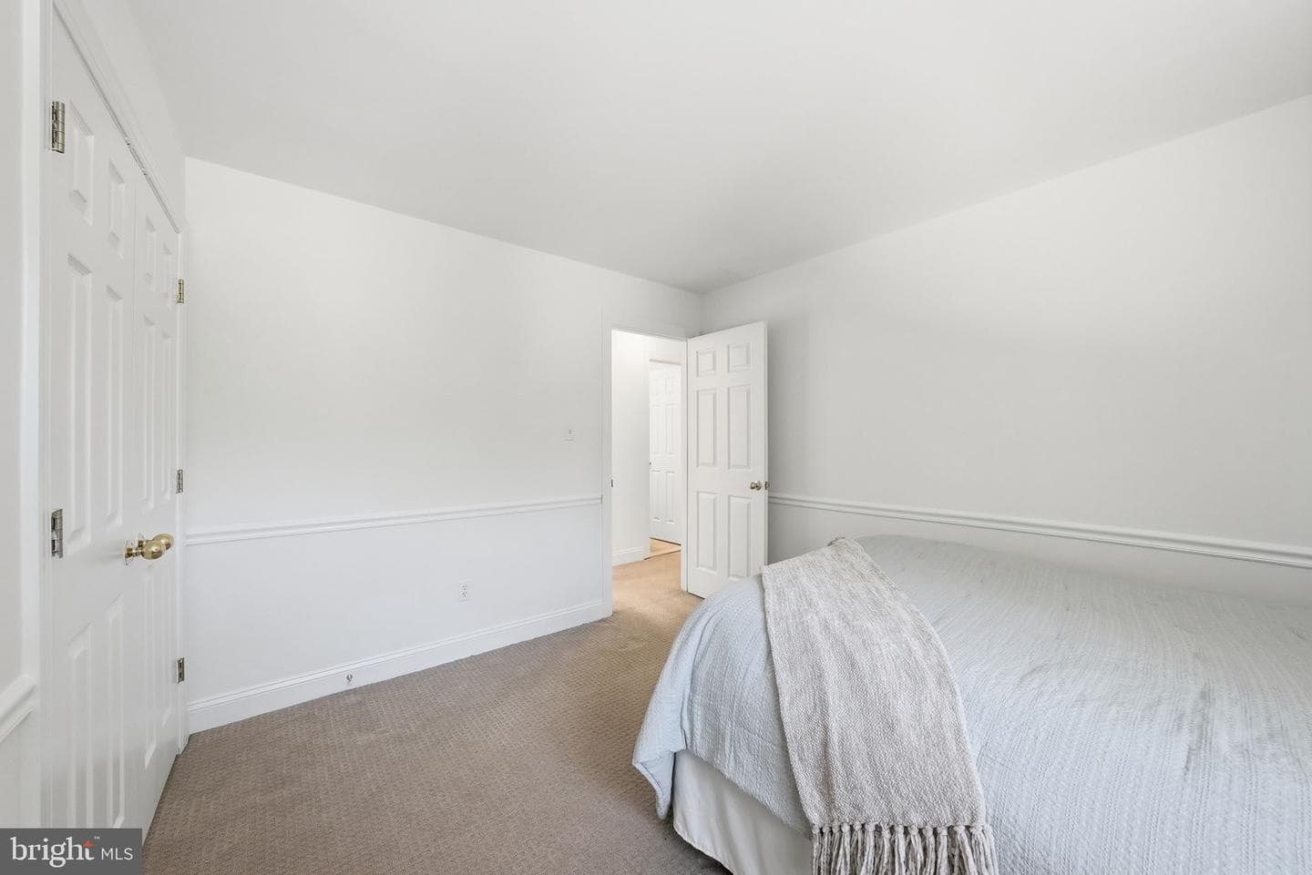 13614 Weinstein Court photo 37