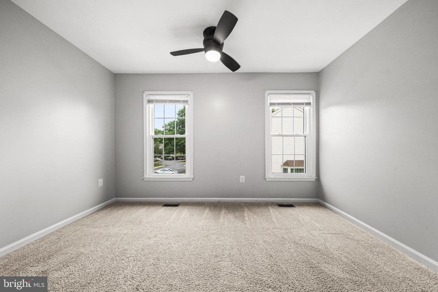4620 Luxberry Drive photo 34