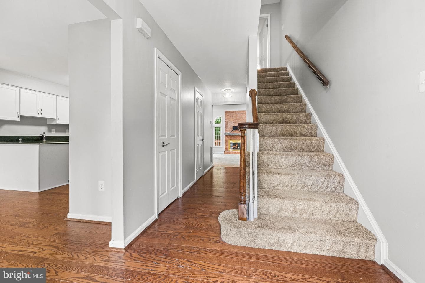 4620 Luxberry Drive photo 4