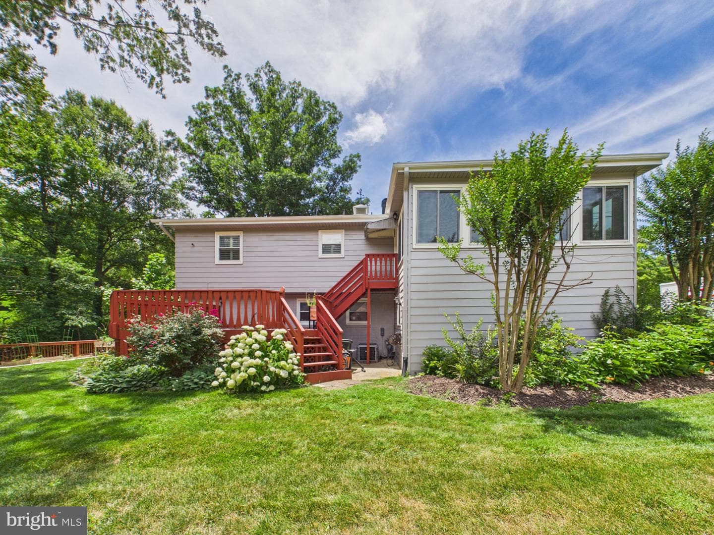 9201 Cherrytree Drive photo 4