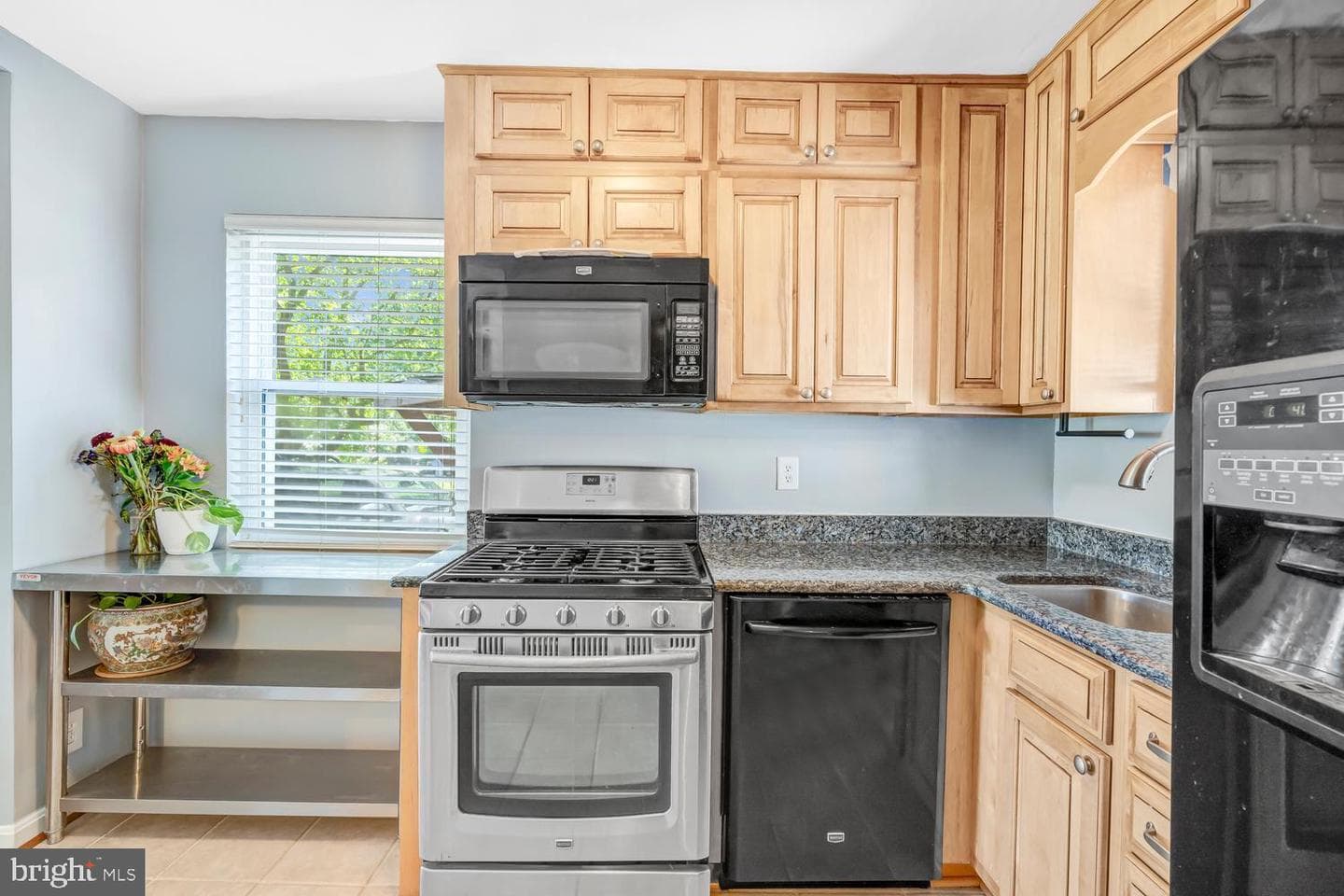 6806 Smithway Drive photo 7