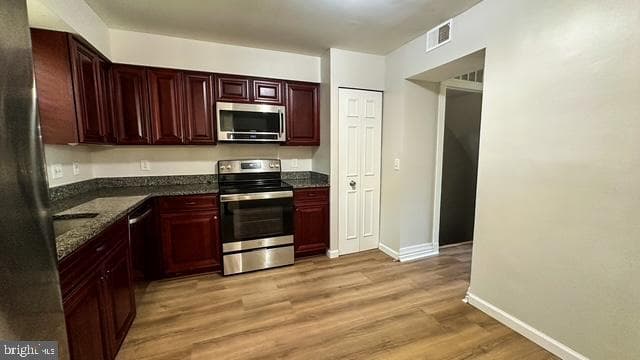 6007 Westbourne Place photo 4