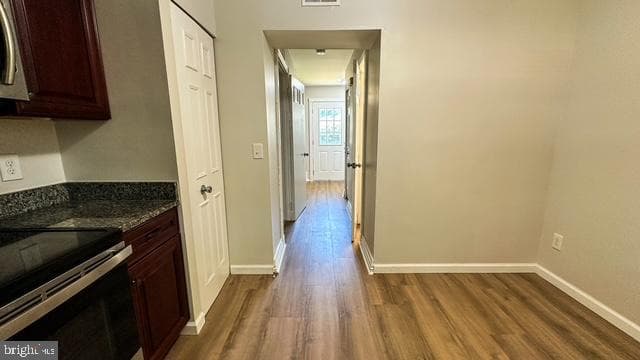 6007 Westbourne Place photo 5