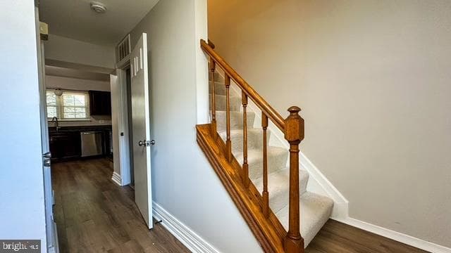 6007 Westbourne Place photo 6