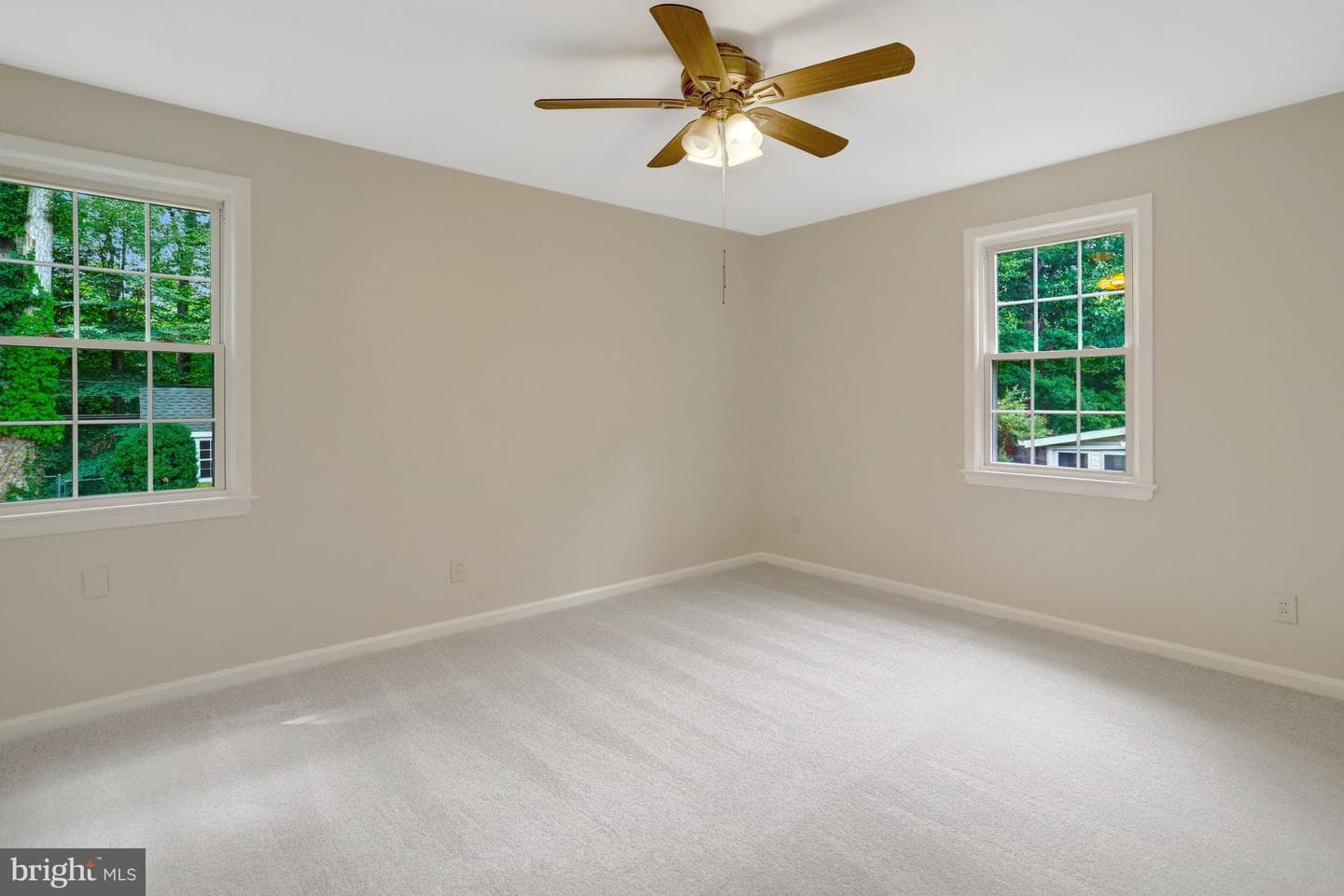 7623 Mendota Place photo 17