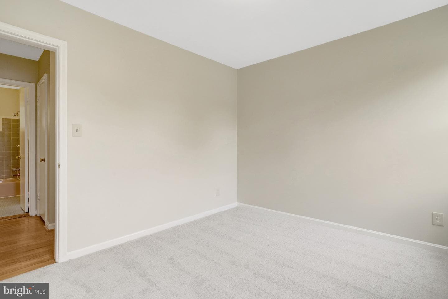 7623 Mendota Place photo 31