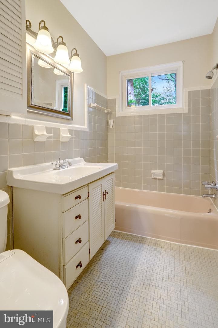 7623 Mendota Place photo 33