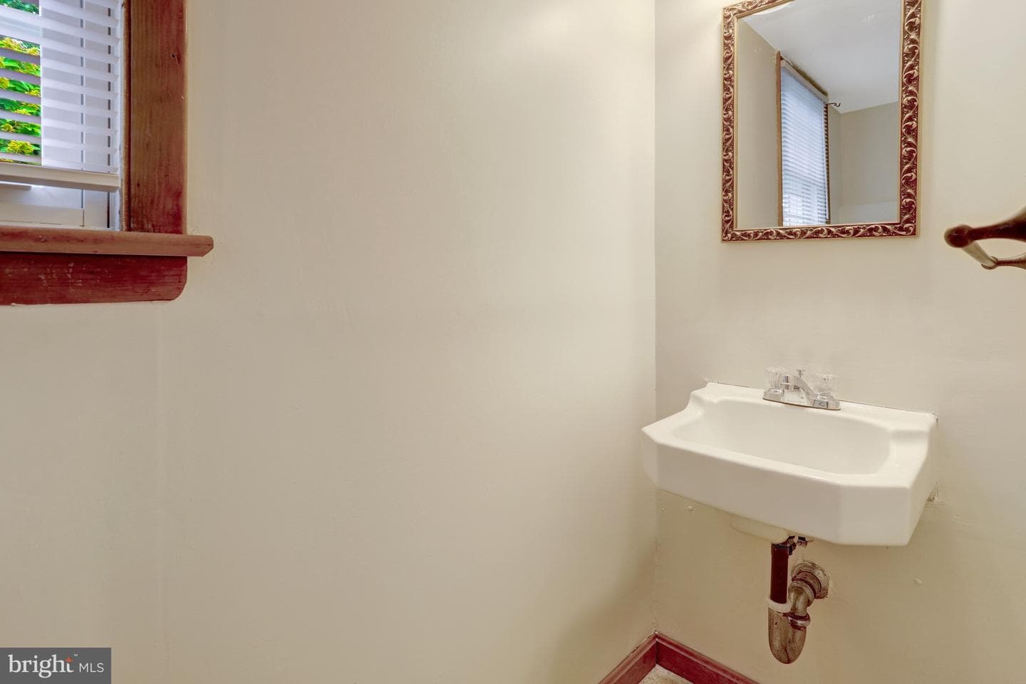 7623 Mendota Place photo 39