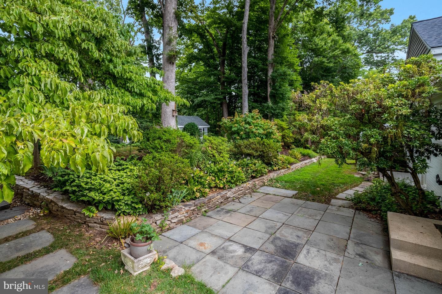 7623 Mendota Place photo 48