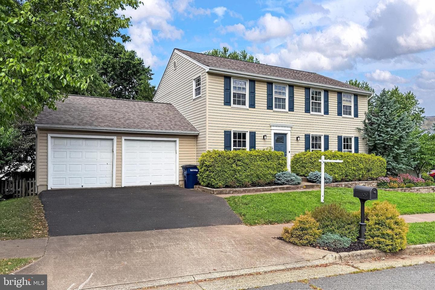 1057 Burwick Drive photo 3