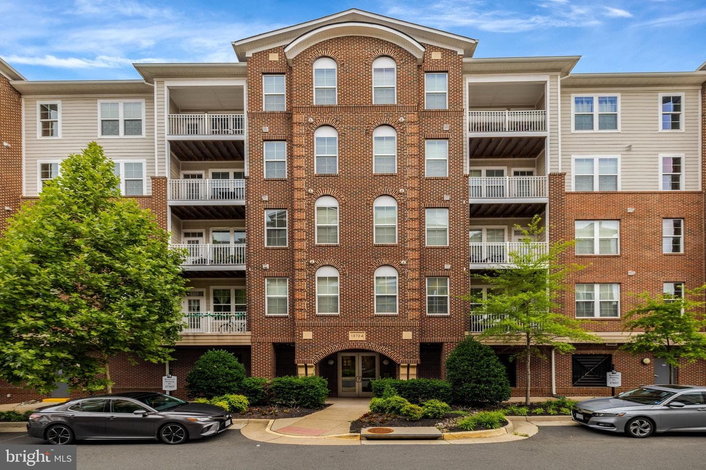13724 Neil Armstrong Ave # 404, Herndon