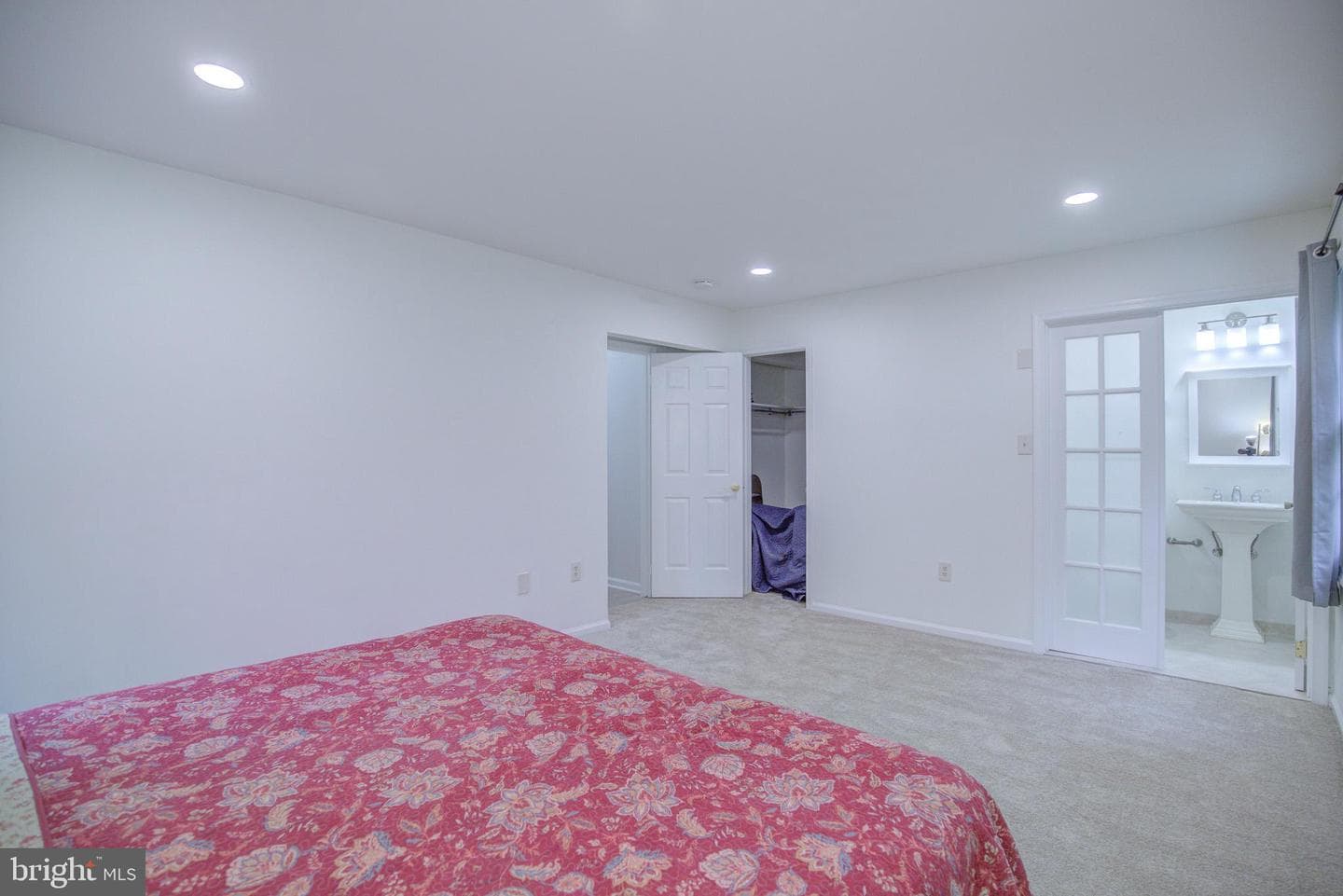 9519 Heathwood Court photo 17