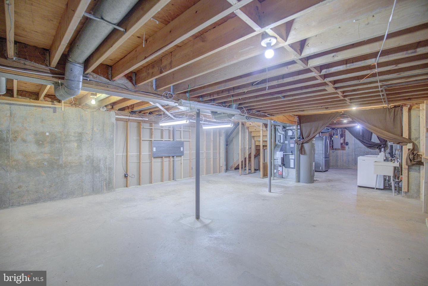 9519 Heathwood Court photo 34