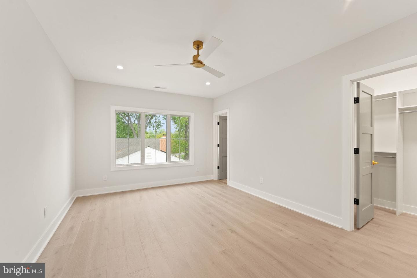 208 Elm Street SW photo 31