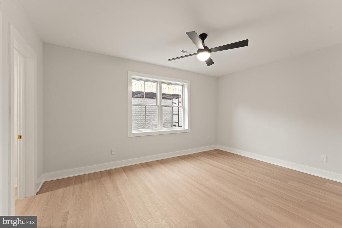 208 Elm Street SW photo 42