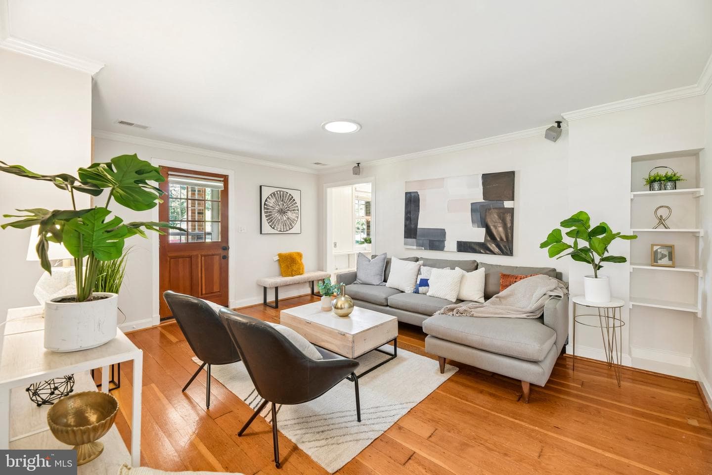 8420 Leaf Road, Alexandria