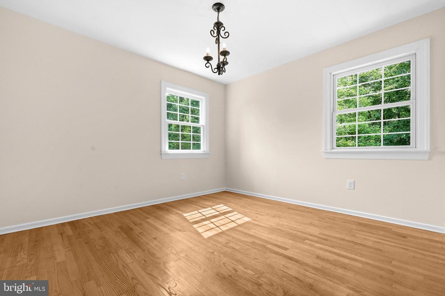 5110 Holden Street photo 29