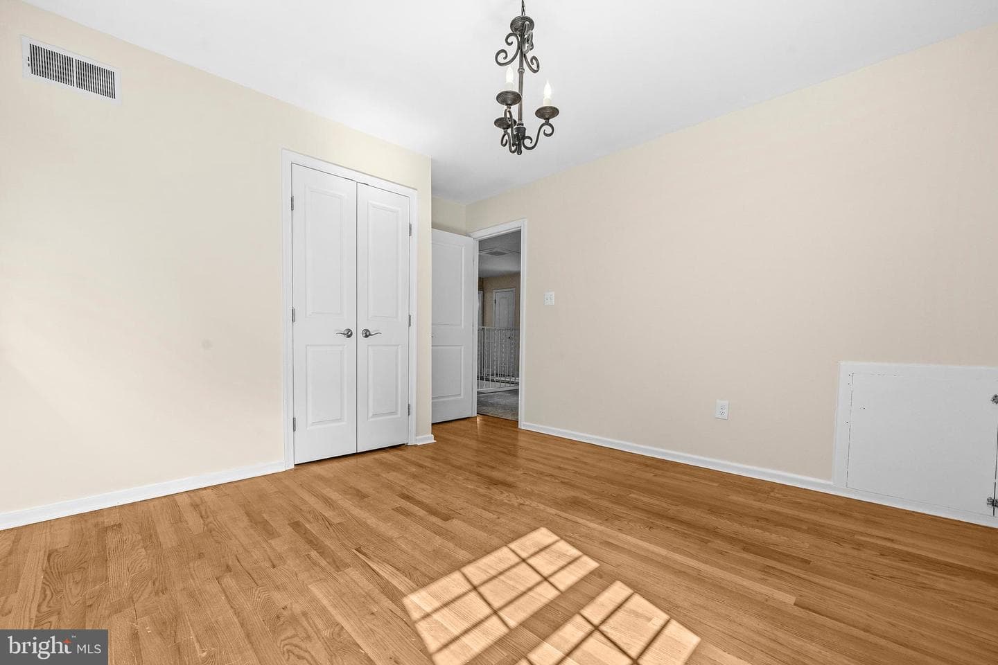 5110 Holden Street photo 30