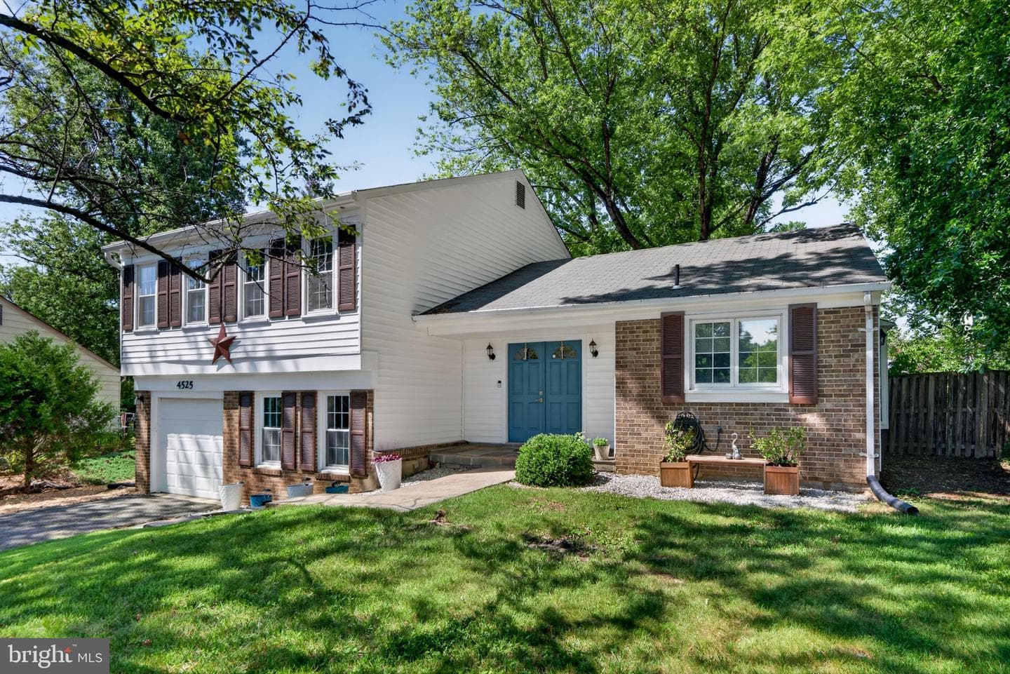 4525 Flintstone Road, Alexandria