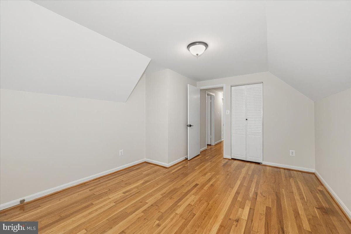 8624 Parliament Drive photo 27