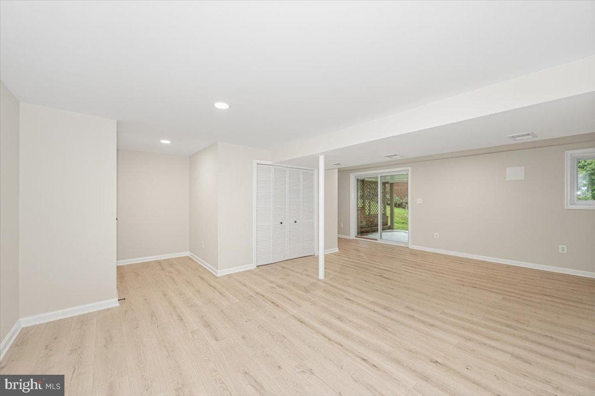8624 Parliament Drive photo 35
