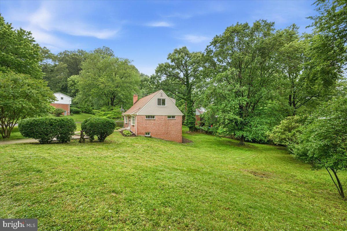 8624 Parliament Drive photo 44