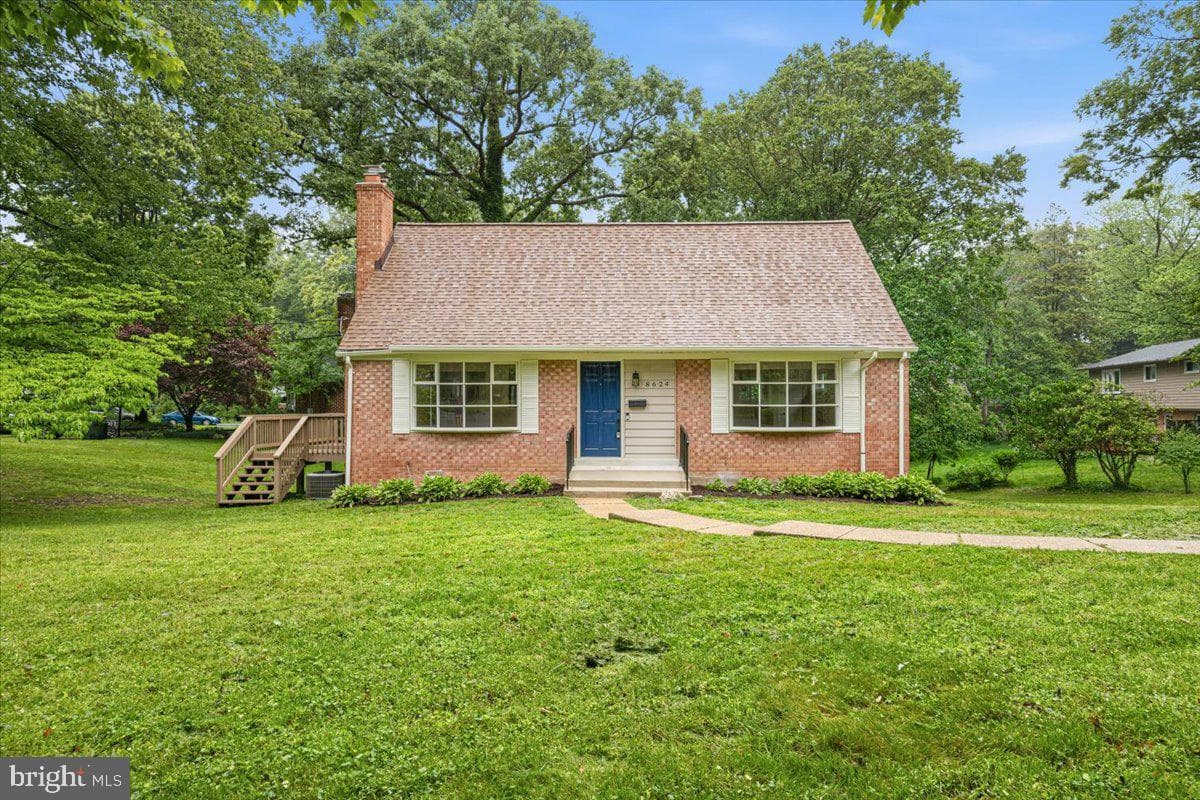 8624 Parliament Drive photo 9