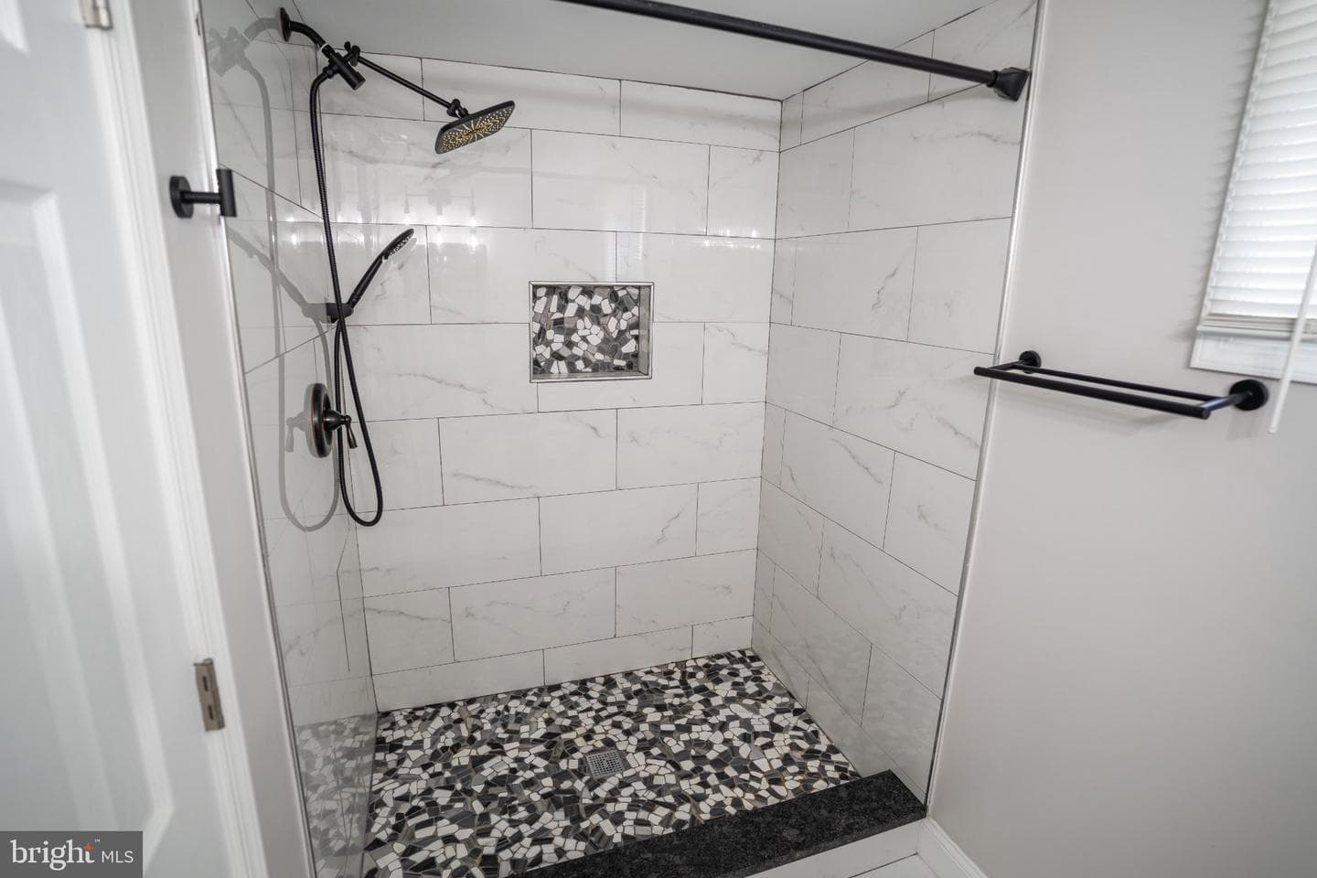 8926 Sylvania Street photo 32