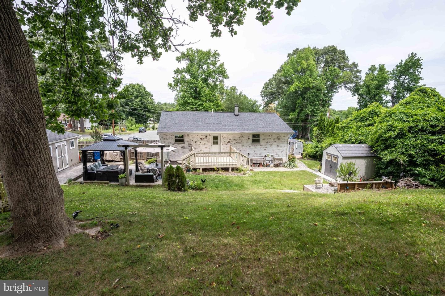 8926 Sylvania Street photo 39
