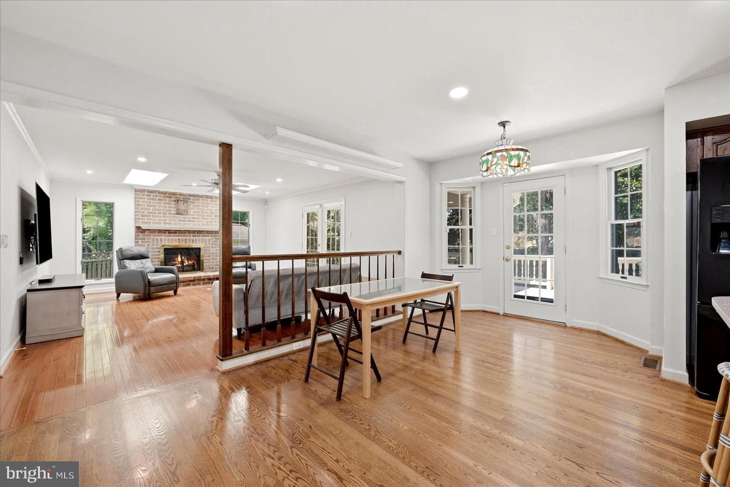8814 Surrey Court photo 11