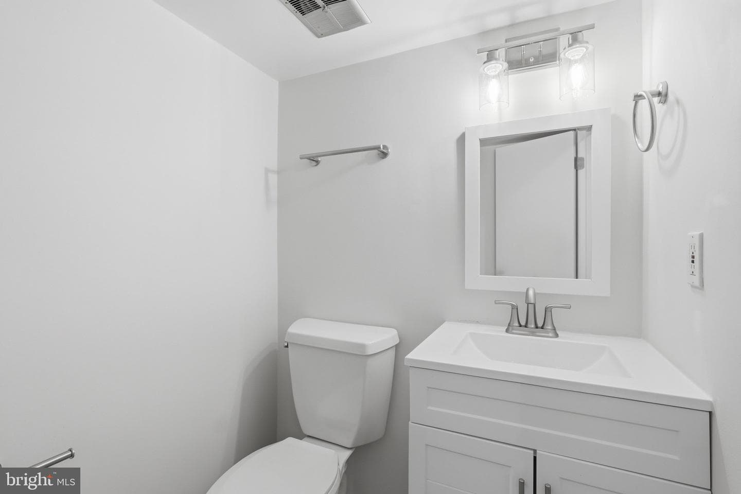 8398 Uxbridge Court photo 21