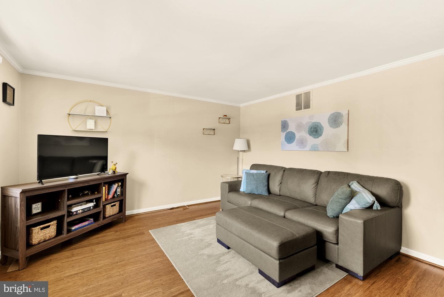 8100 Loving Forest Court photo 6