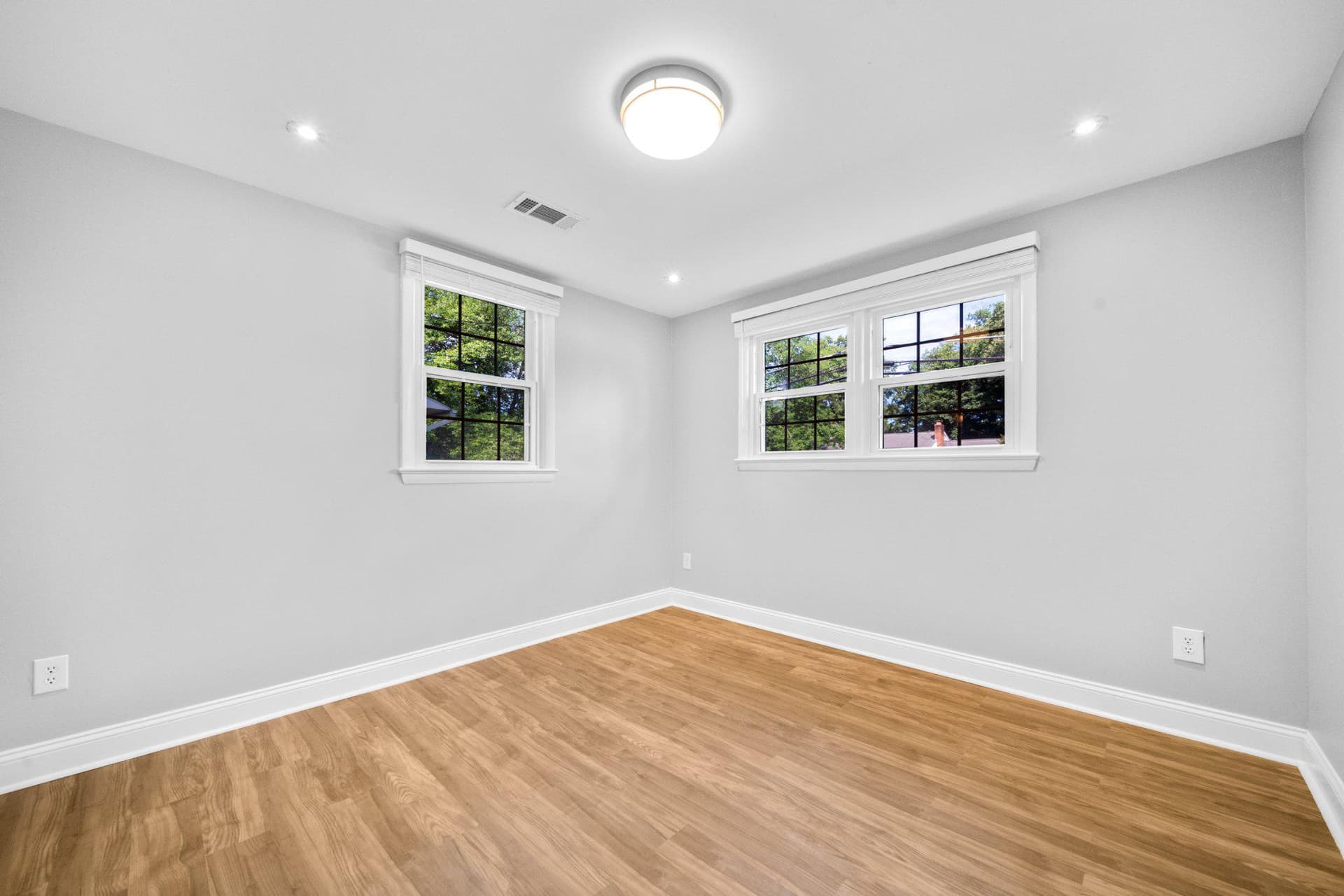 14711 Carlbern Drive photo 26