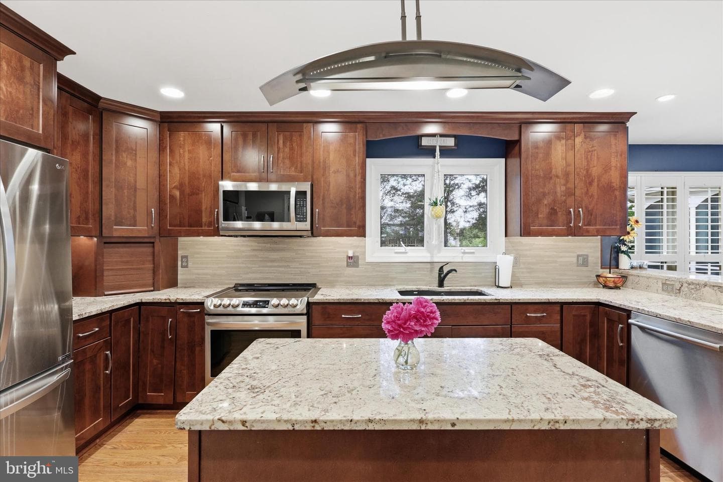 1498 Powells Tavern Place photo 3