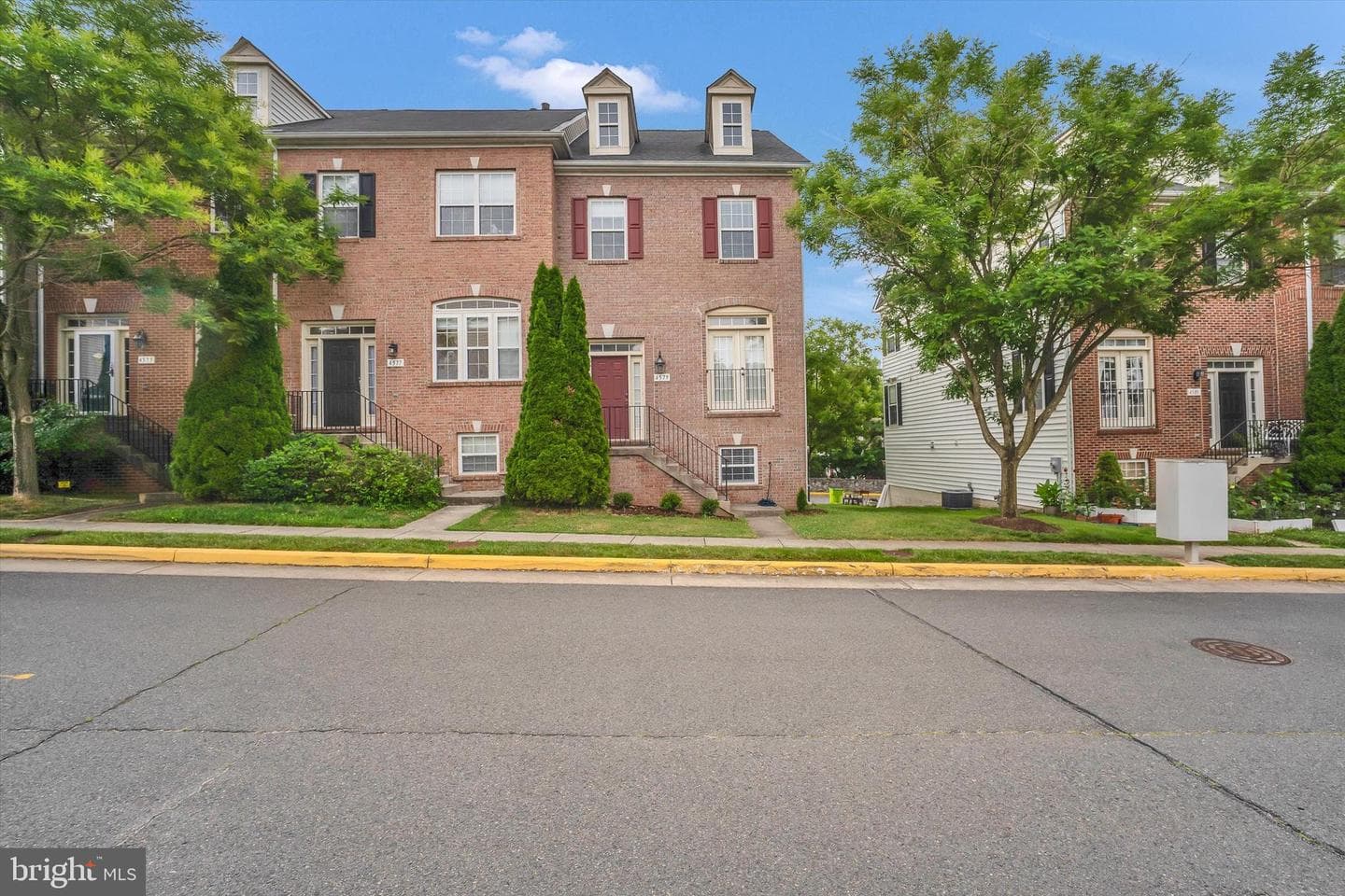4579 Derring Ln, Fairfax